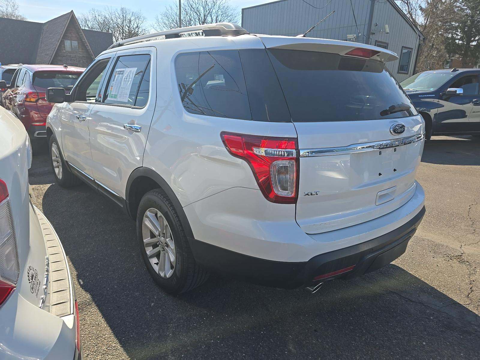 FORD EXPLORER - 2
