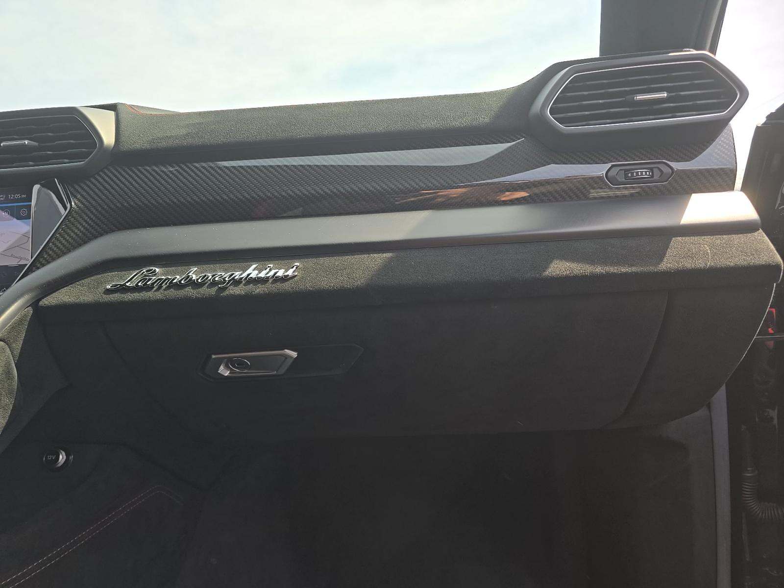 2023 Lamborghini Urus Performante AWD