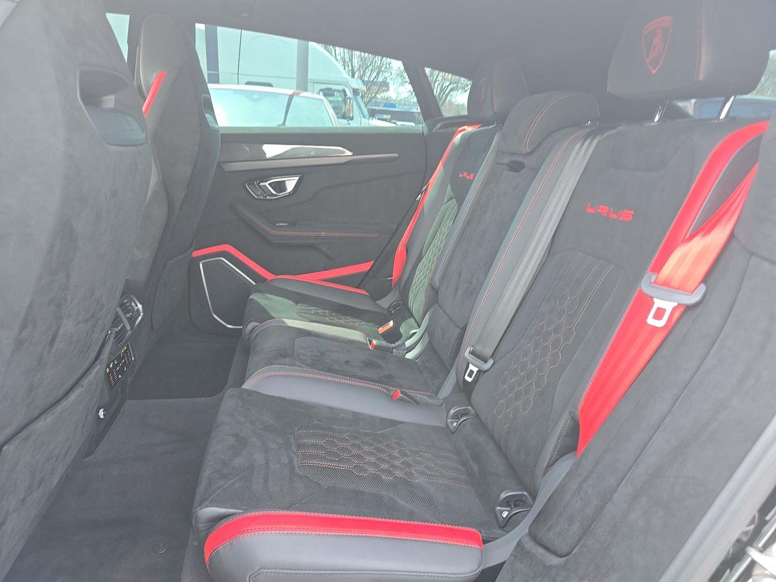 2023 Lamborghini Urus Performante AWD