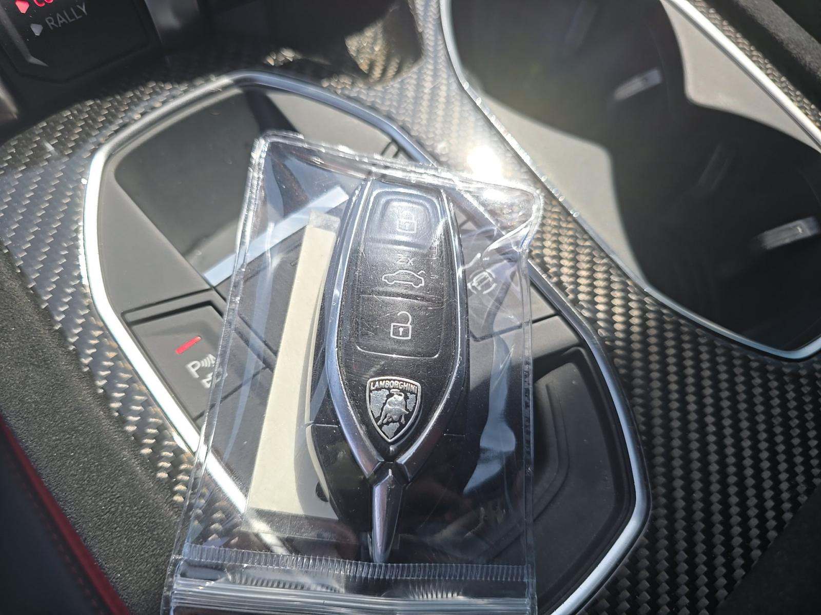 2023 Lamborghini Urus Performante AWD