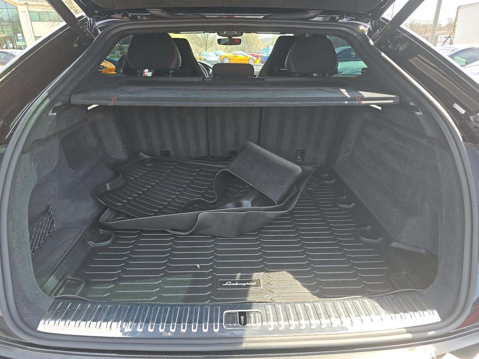 2023 Lamborghini Urus Performante AWD