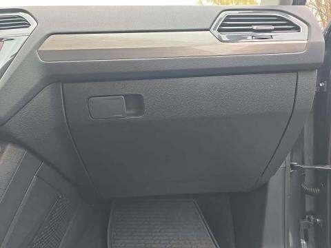 2020 Volkswagen Tiguan 2.0T SE FWD