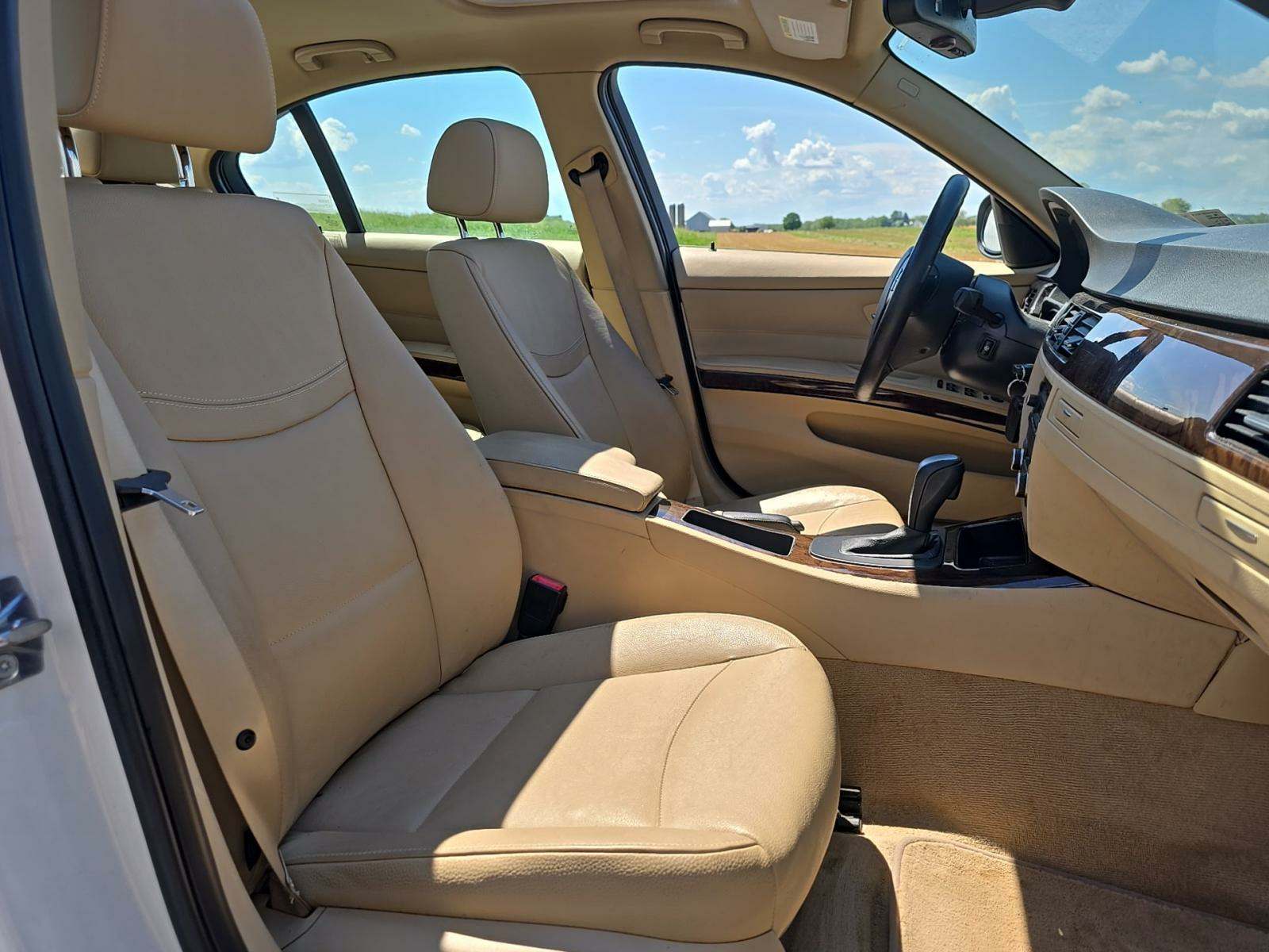 2011 BMW 3 Series 328i RWD