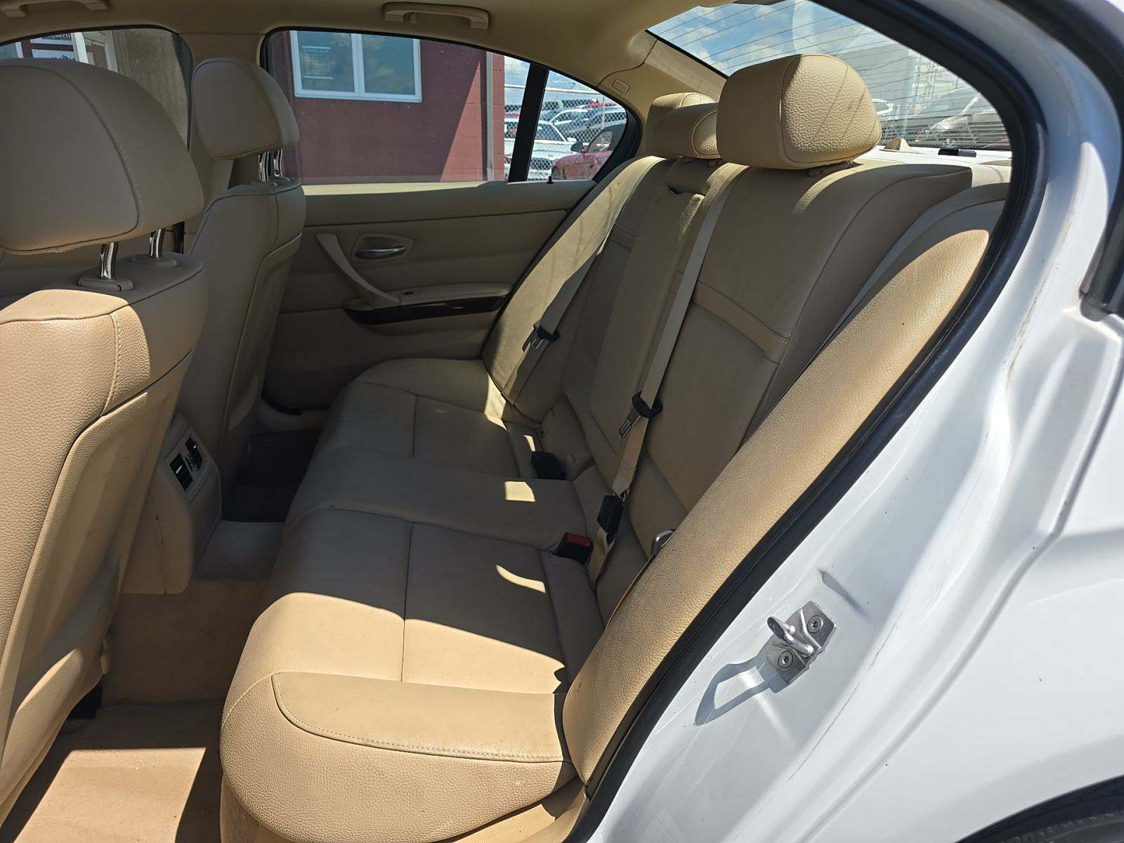 2011 BMW 3 Series 328i RWD