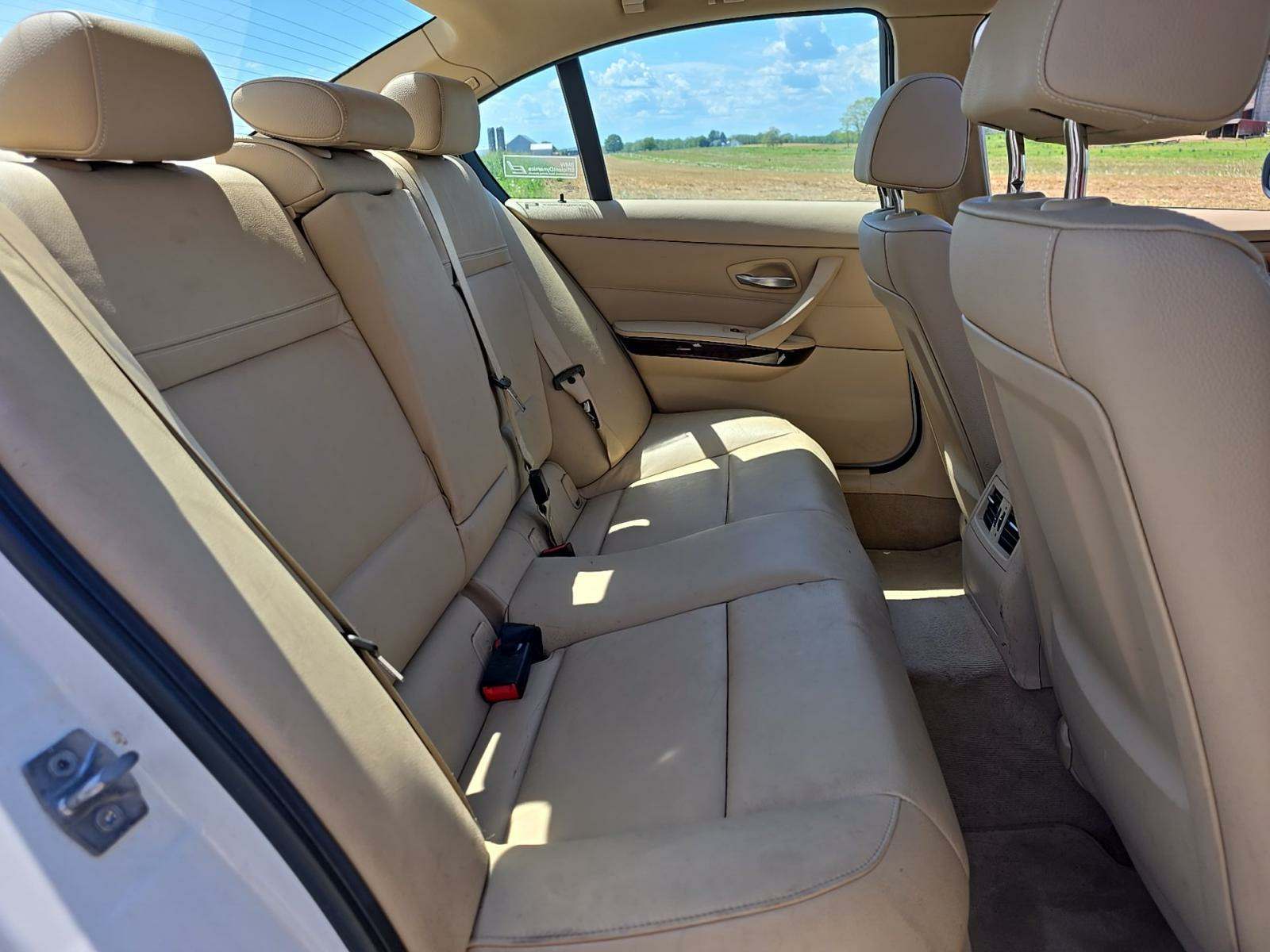 2011 BMW 3 Series 328i RWD