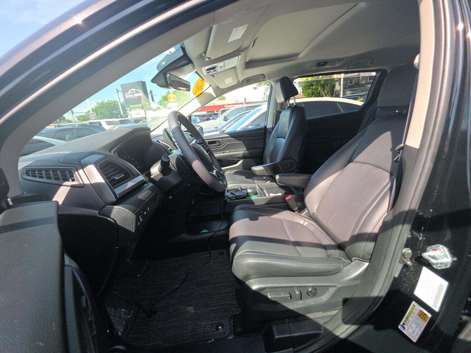 2025 Honda Odyssey EX-L FWD