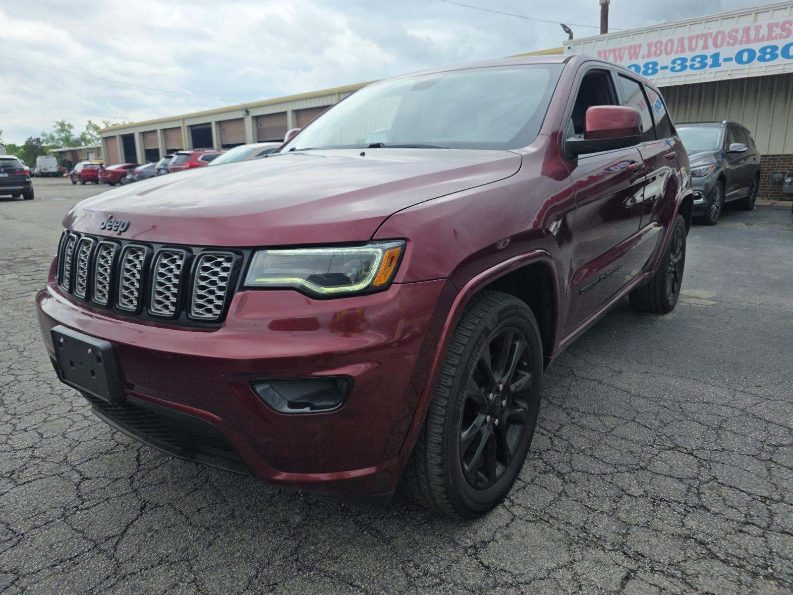 2020 Jeep Grand Cherokee Laredo Altitude Edition AWD