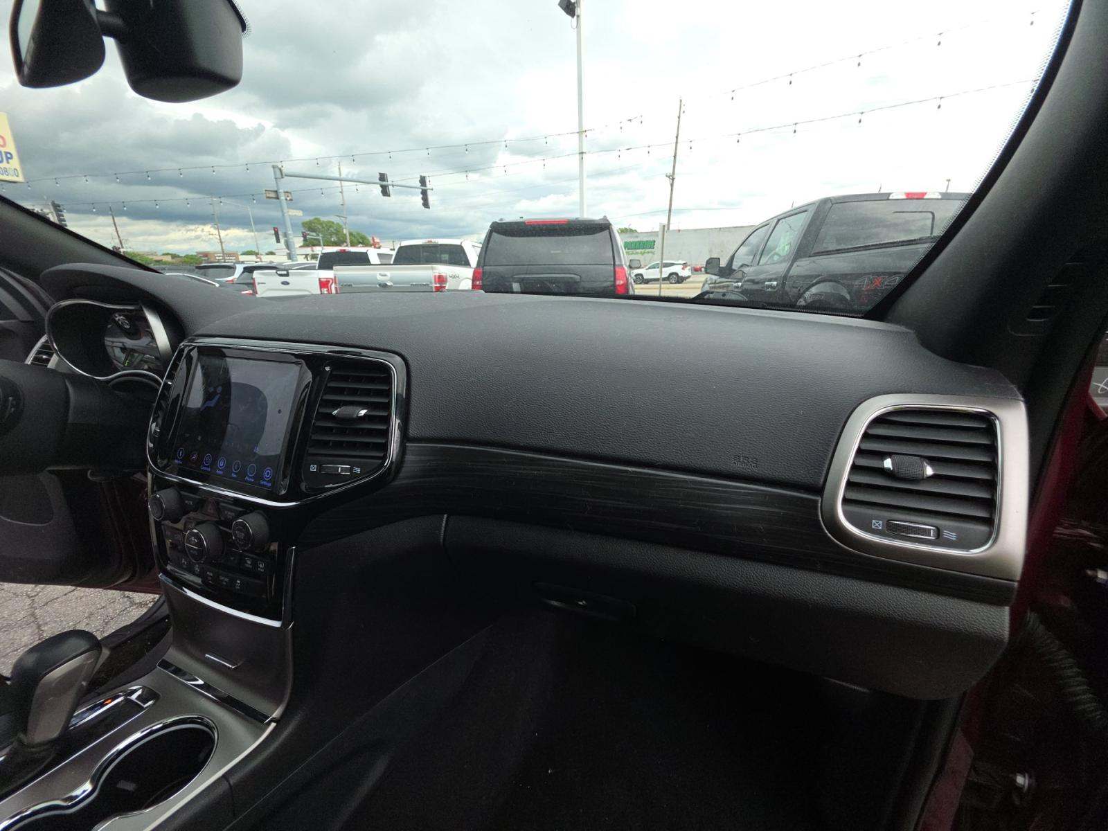 2020 Jeep Grand Cherokee Laredo Altitude Edition AWD