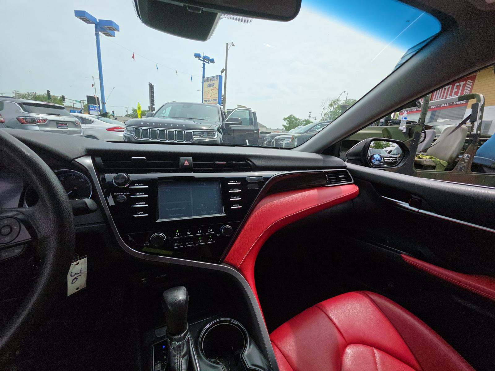 TOYOTA CAMRY - 10