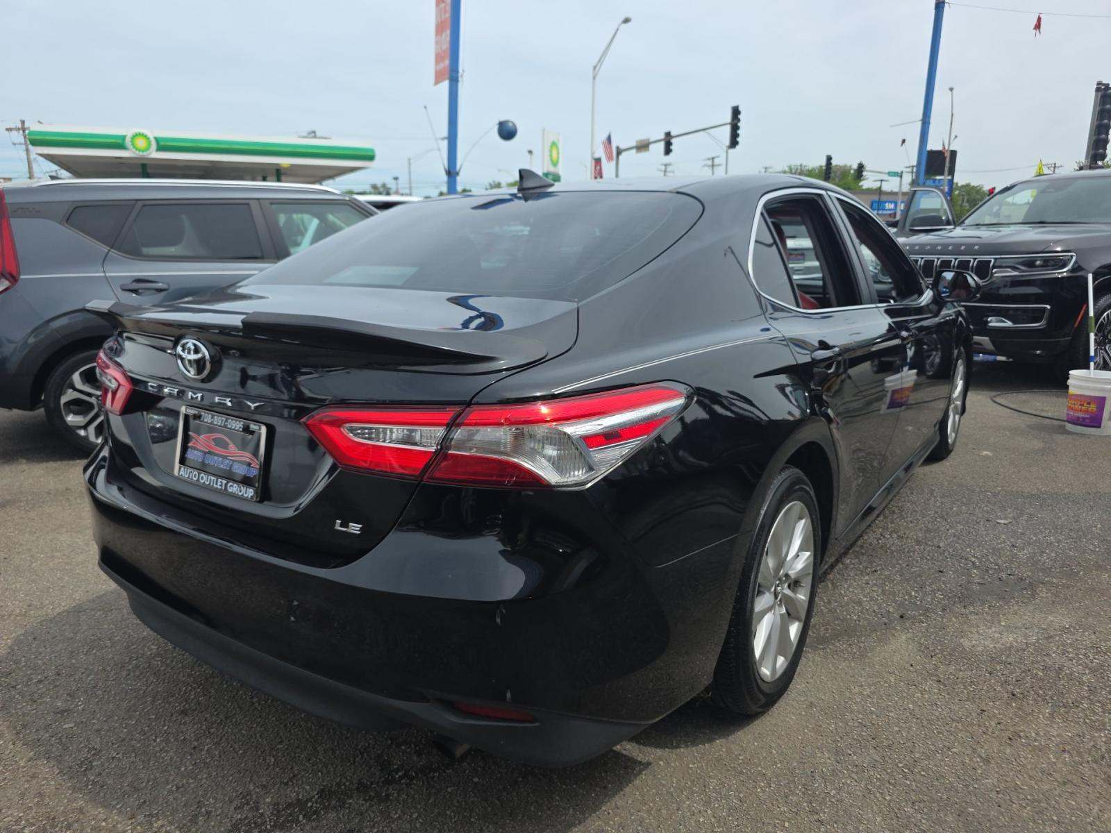 TOYOTA CAMRY - 3