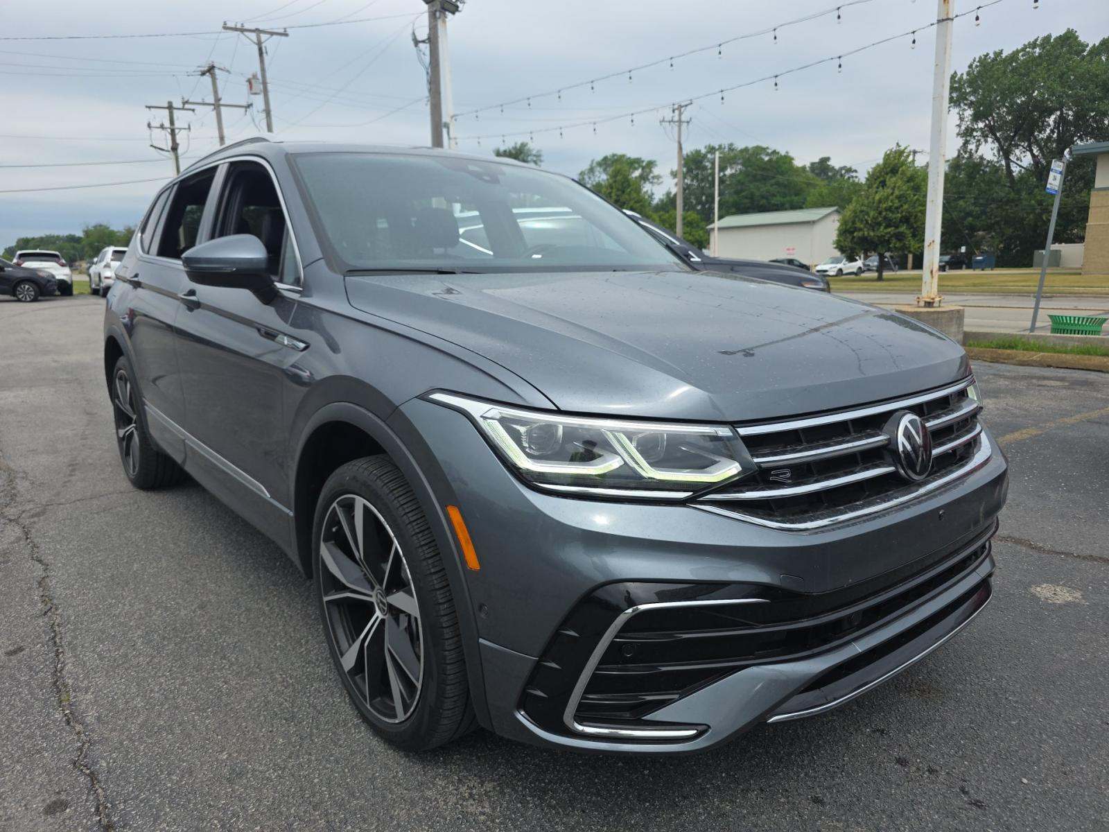2024 Volkswagen Tiguan 2.0T SEL R-Line AWD