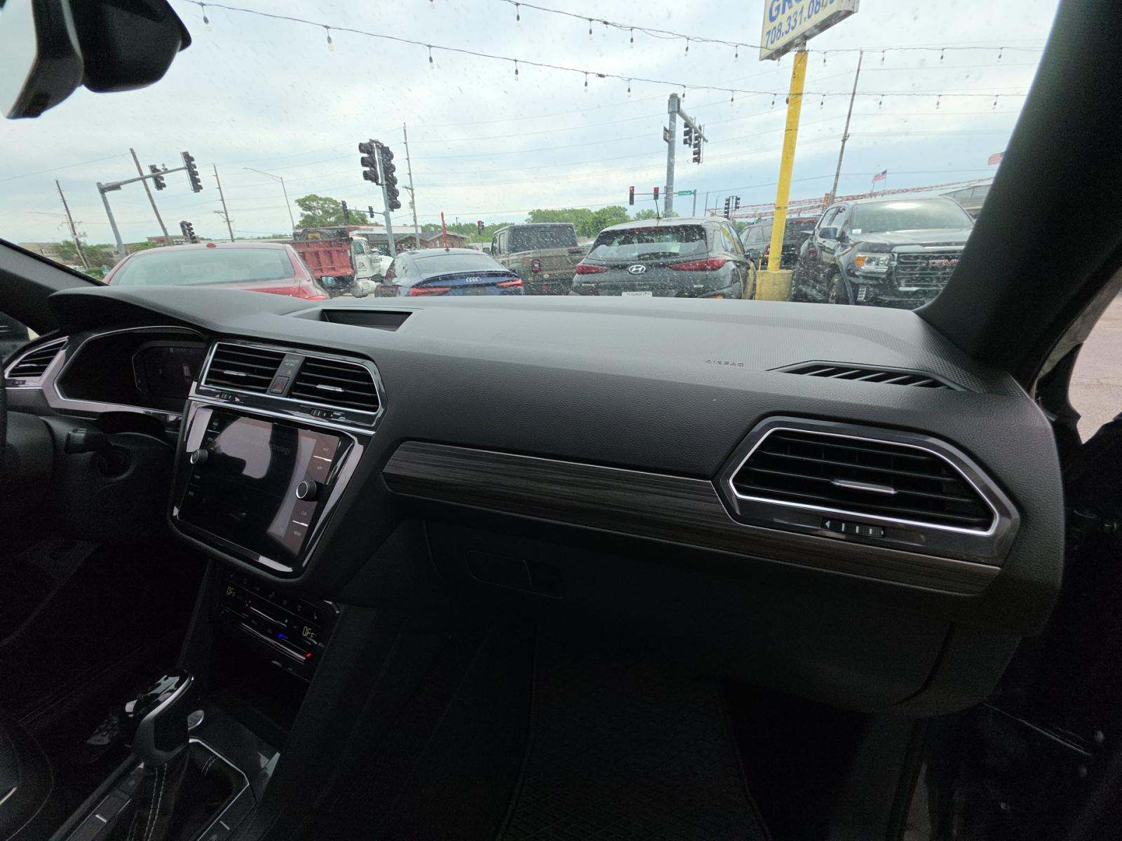 2024 Volkswagen Tiguan 2.0T SEL R-Line AWD