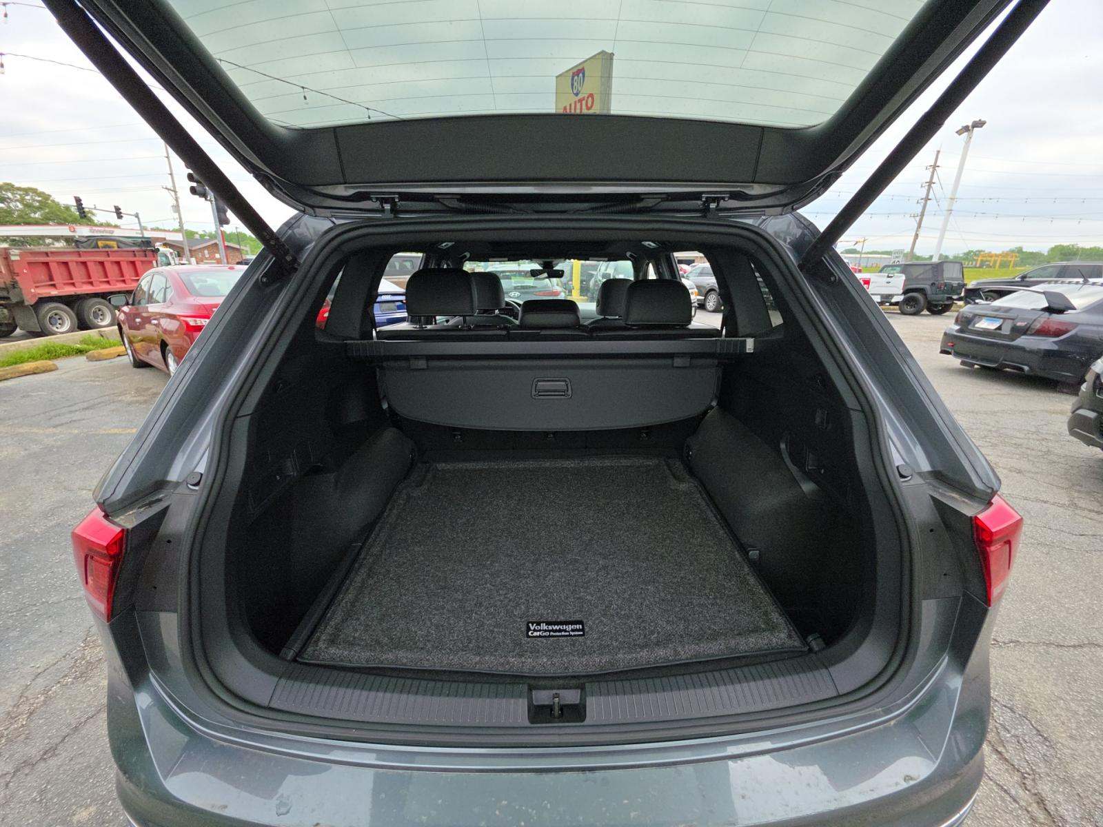 2024 Volkswagen Tiguan 2.0T SEL R-Line AWD