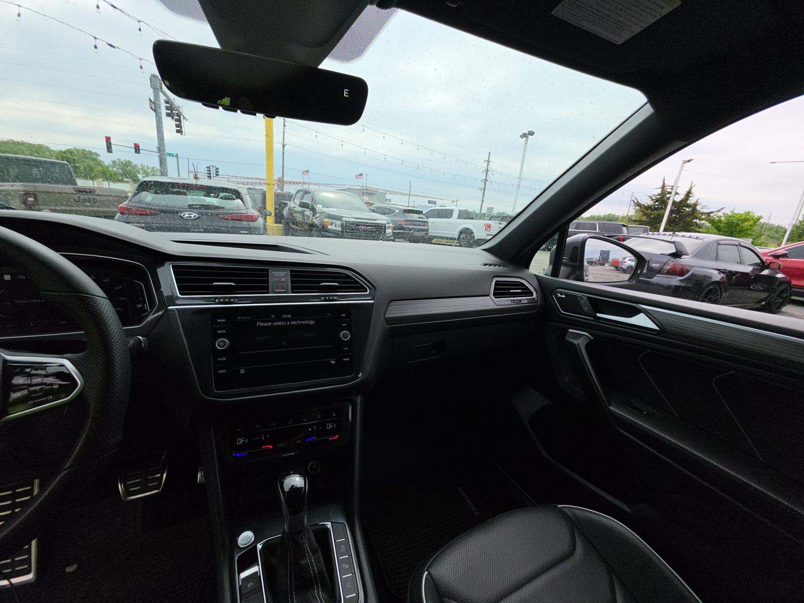 2024 Volkswagen Tiguan 2.0T SEL R-Line AWD