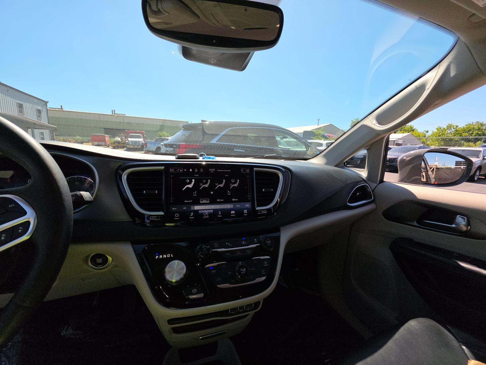 2022 Chrysler Pacifica Touring L FWD