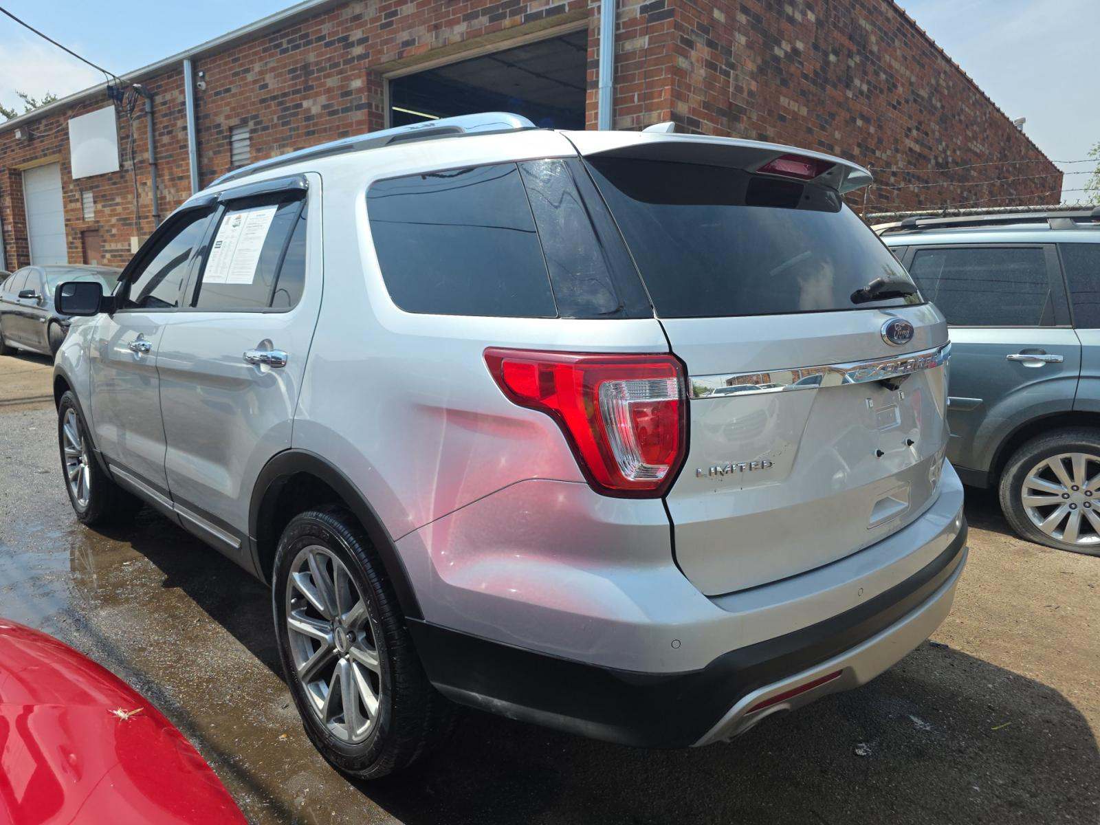 FORD EXPLORER - 2