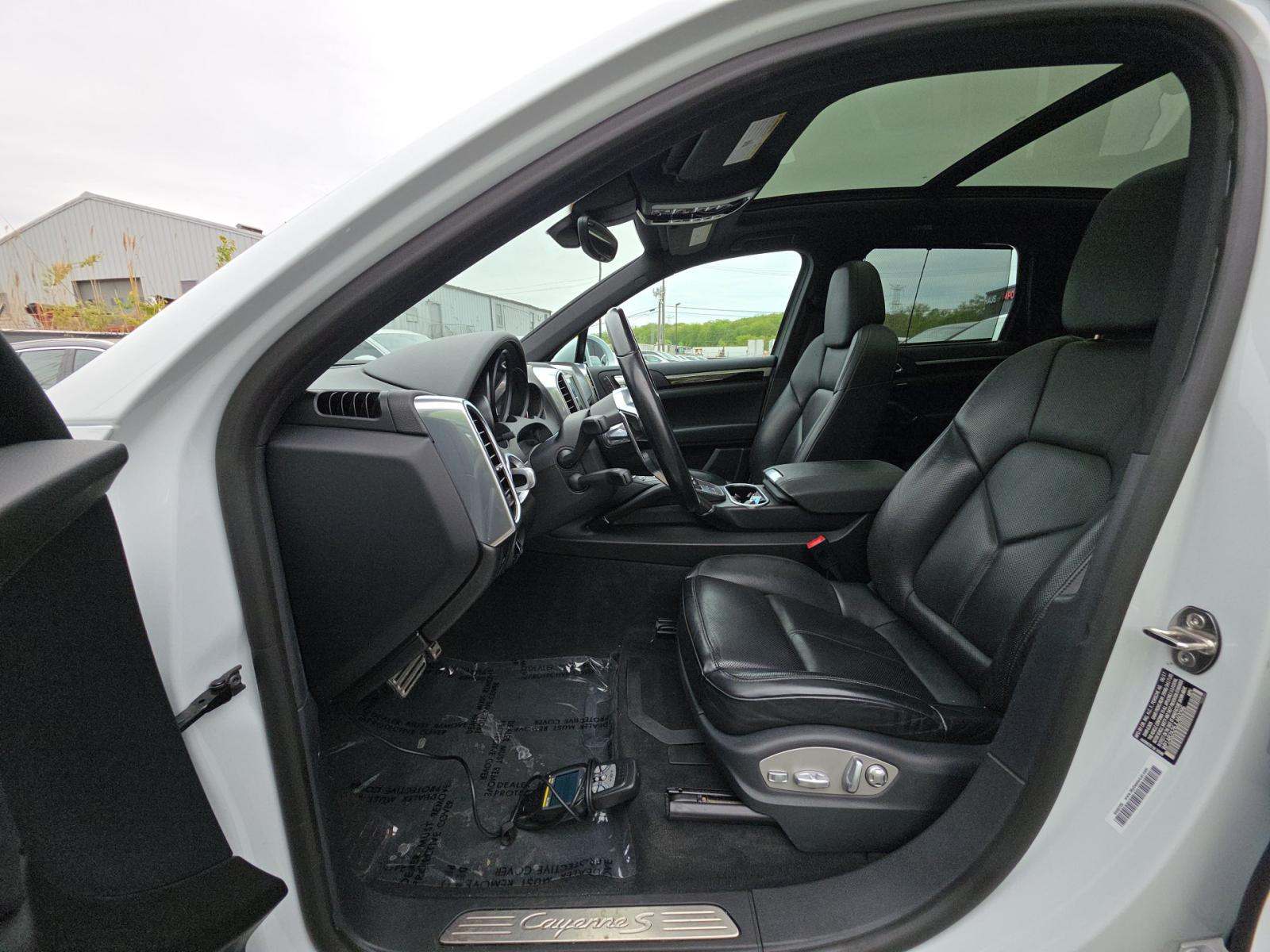PORSCHE CAYENNE - 6