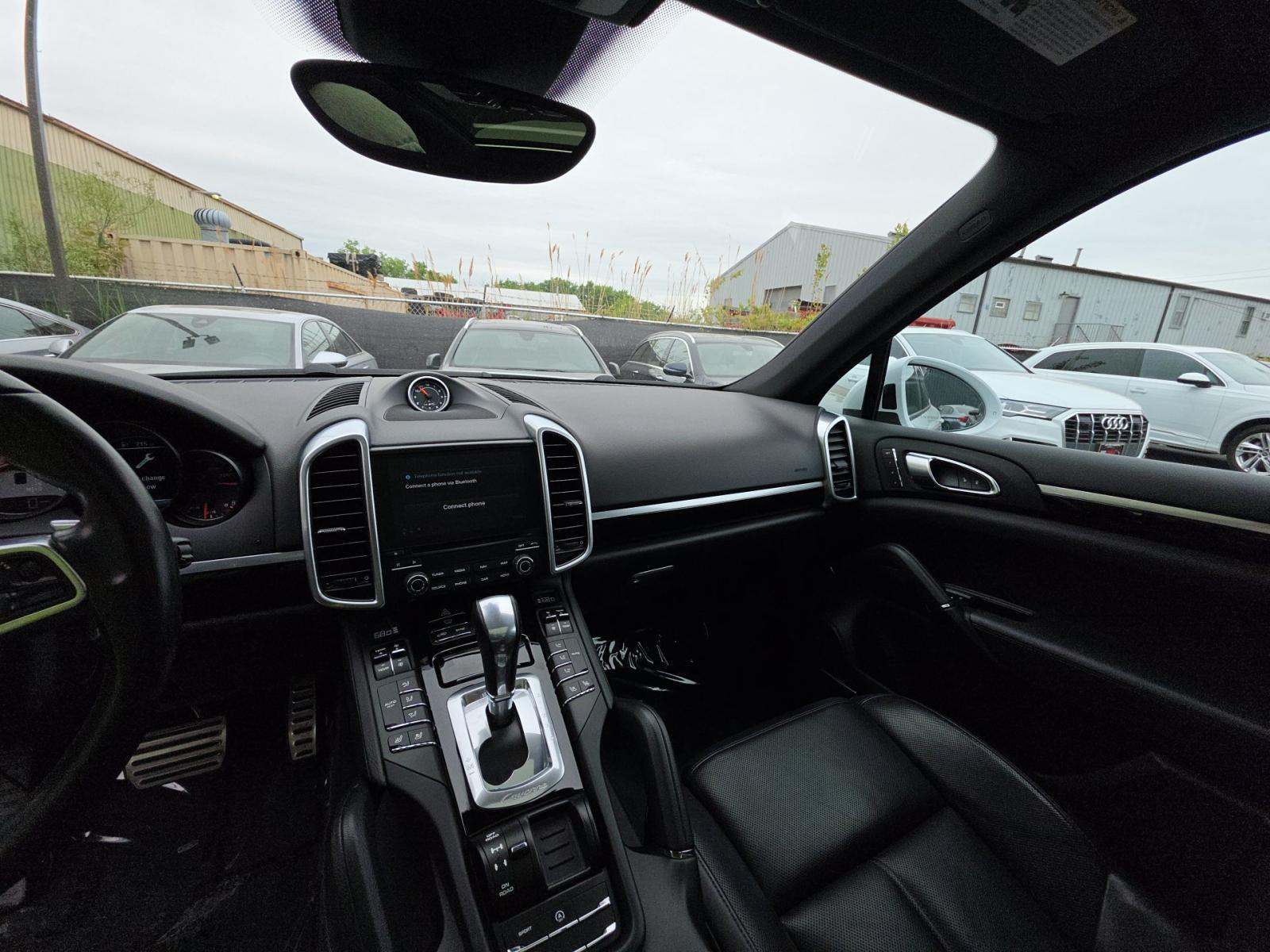 PORSCHE CAYENNE - 10
