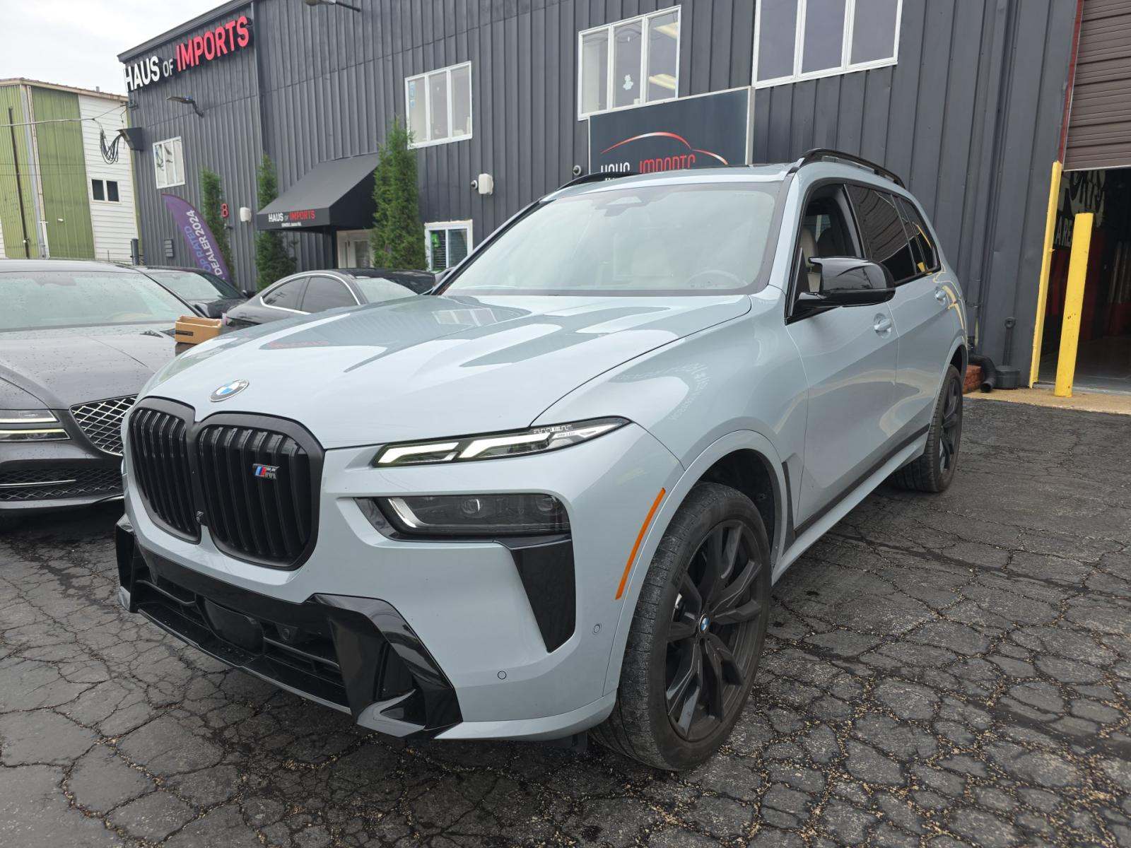 2024 BMW X7 M60i AWD