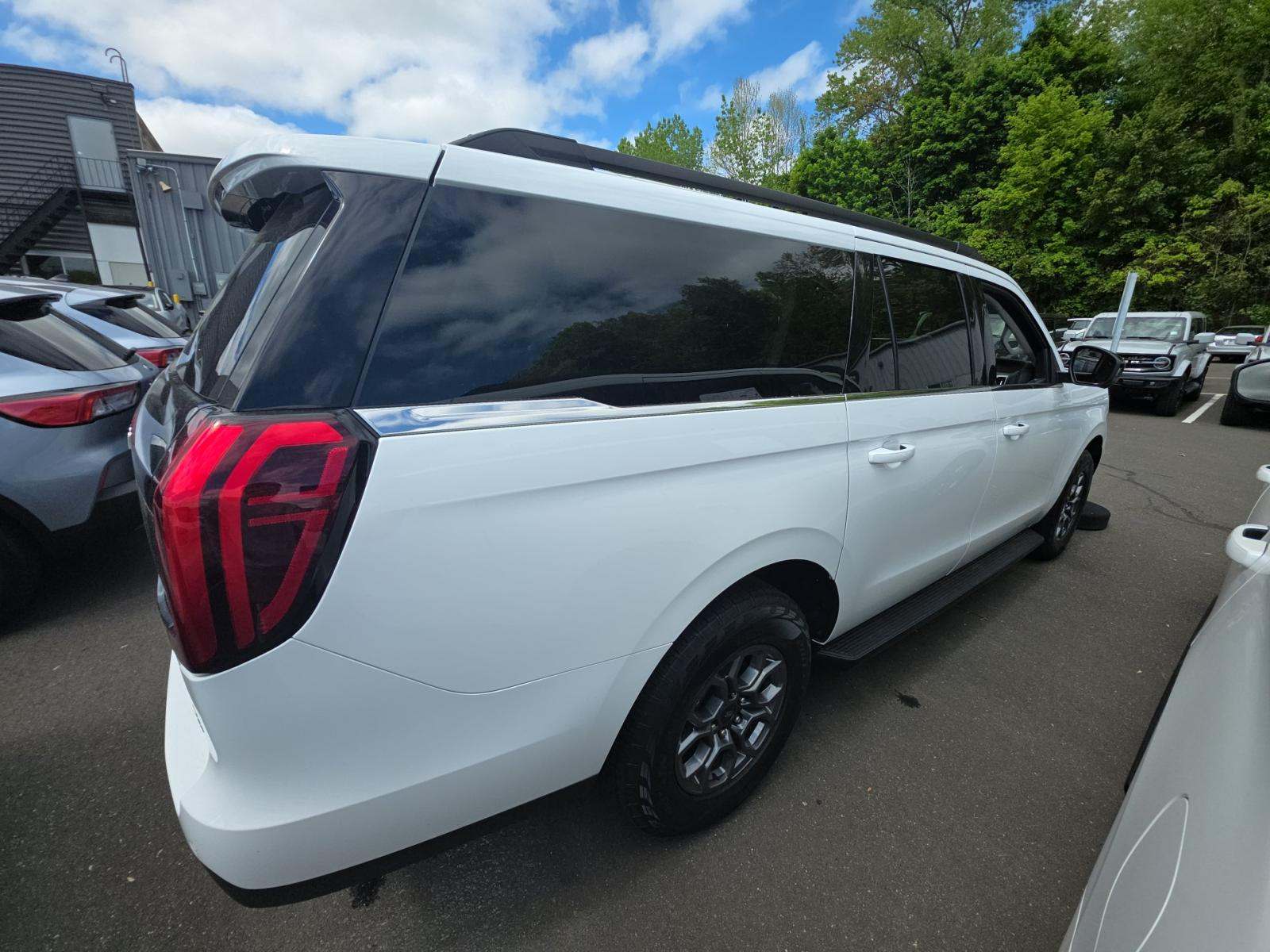 FORD EXPEDITION MAX - 4