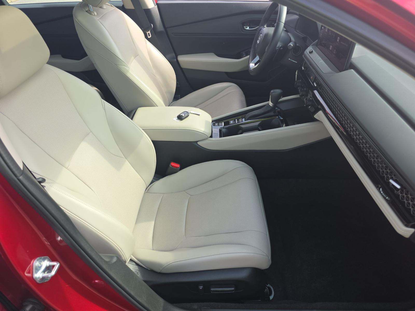 2023 Honda Accord Hybrid Touring FWD