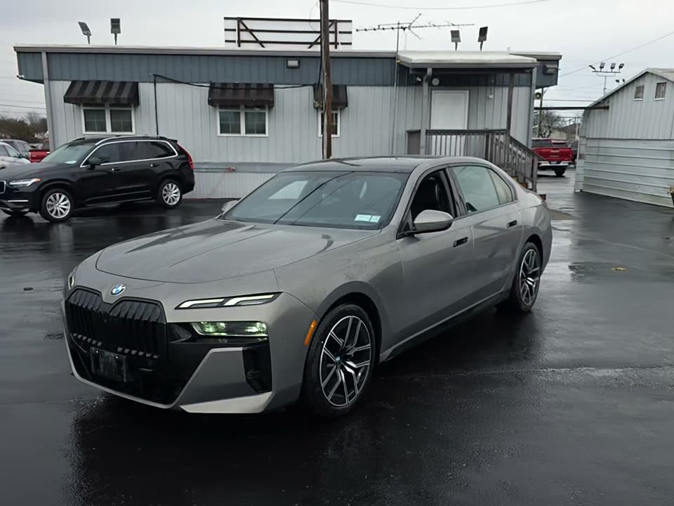 2023 BMW 7 Series 760i xDrive AWD