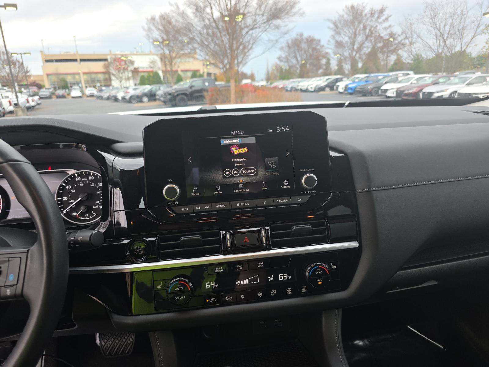 2025 Nissan Pathfinder SV FWD