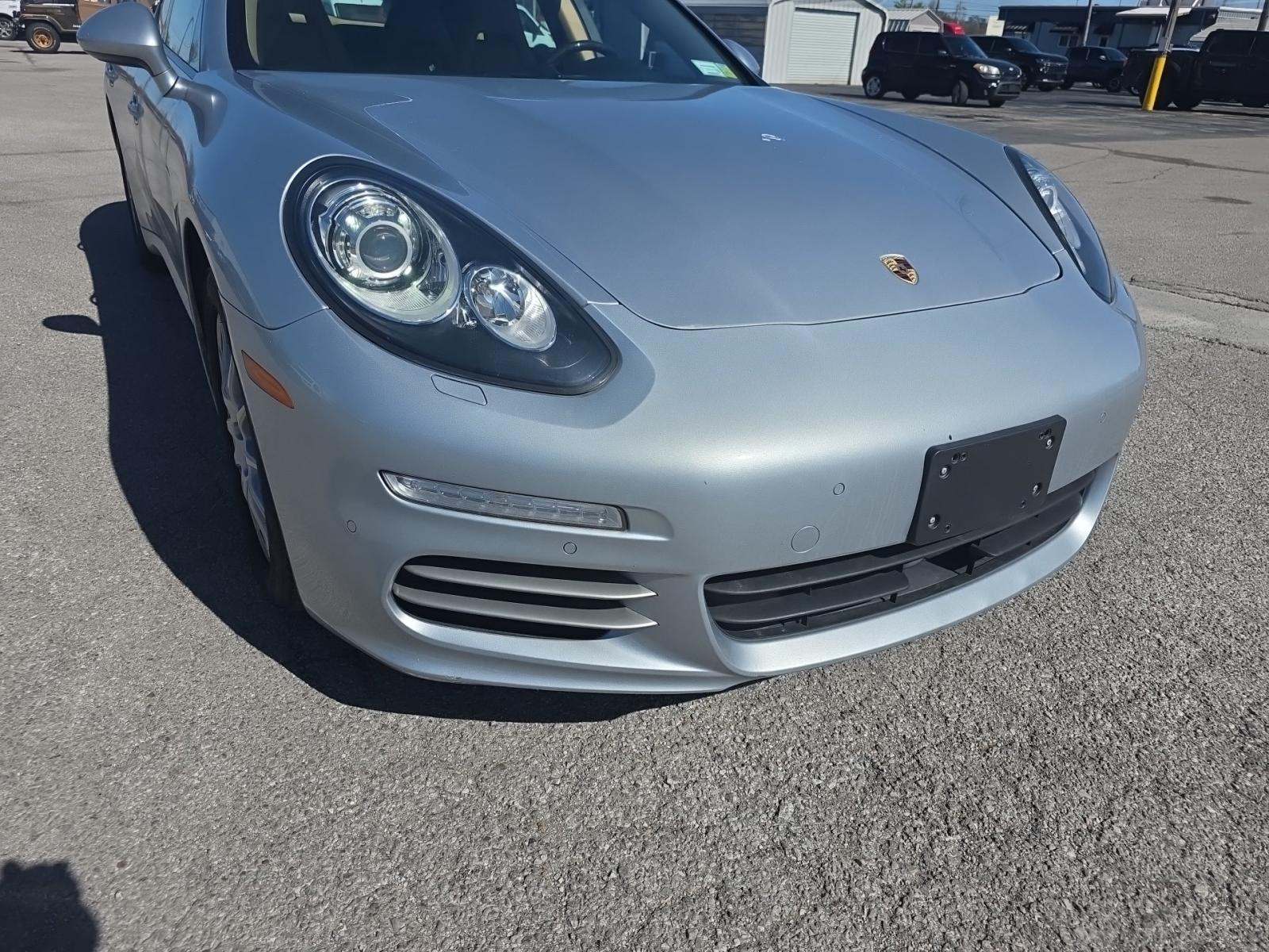 2015 Porsche Panamera 4 AWD
