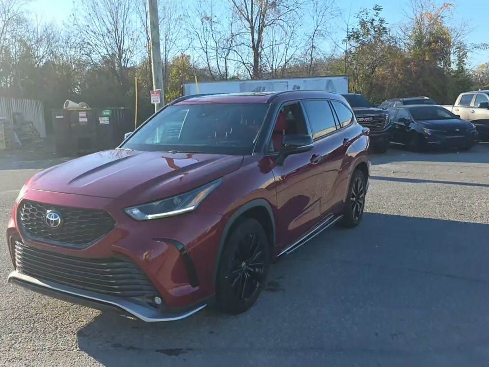 2023 Toyota Highlander XSE FWD
