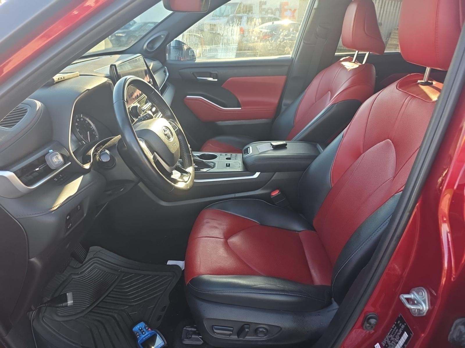 2023 Toyota Highlander XSE FWD