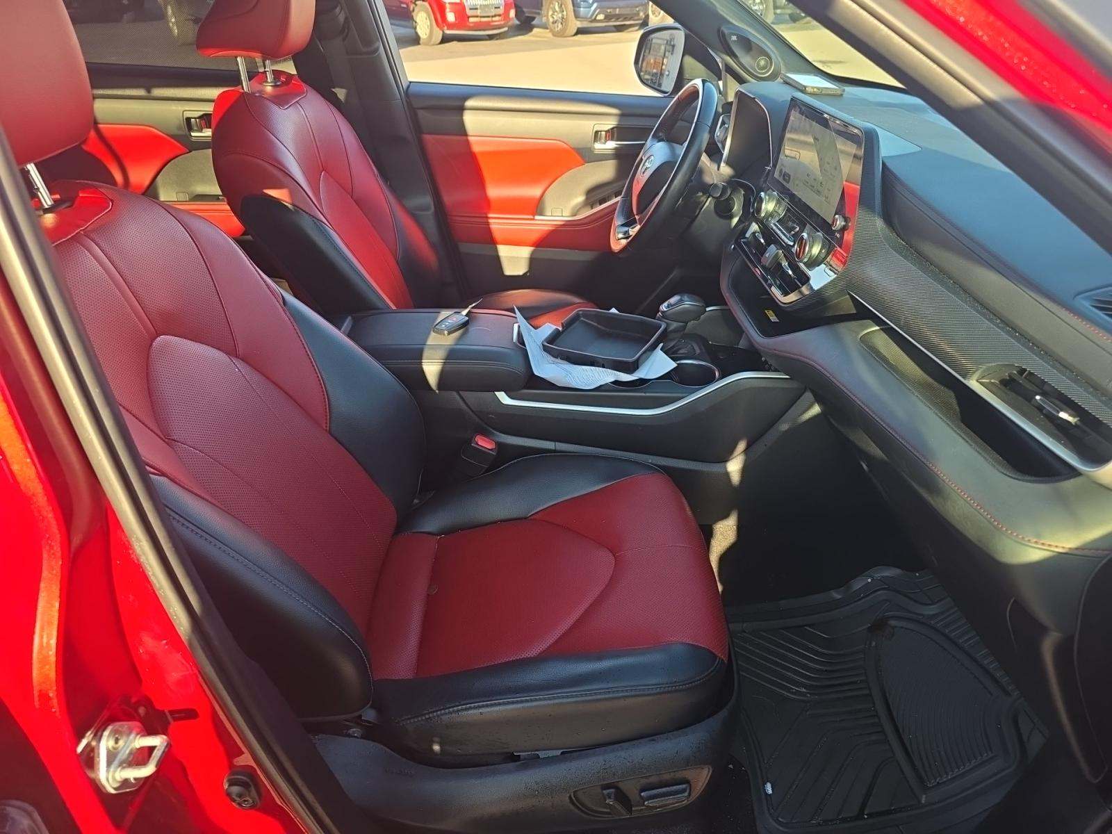 2023 Toyota Highlander XSE FWD