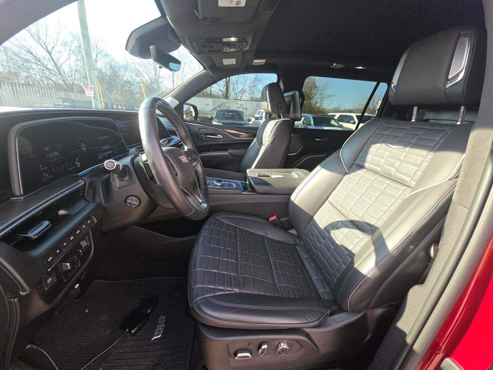 2023 Cadillac Escalade ESV Sport Platinum AWD