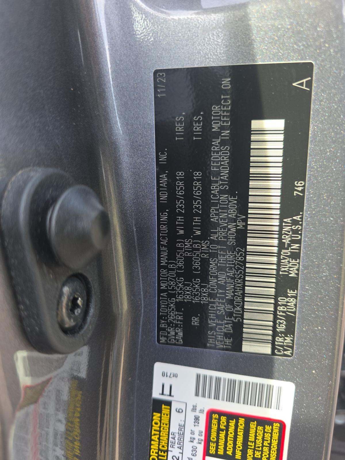 2024 Toyota Highlander LE FWD