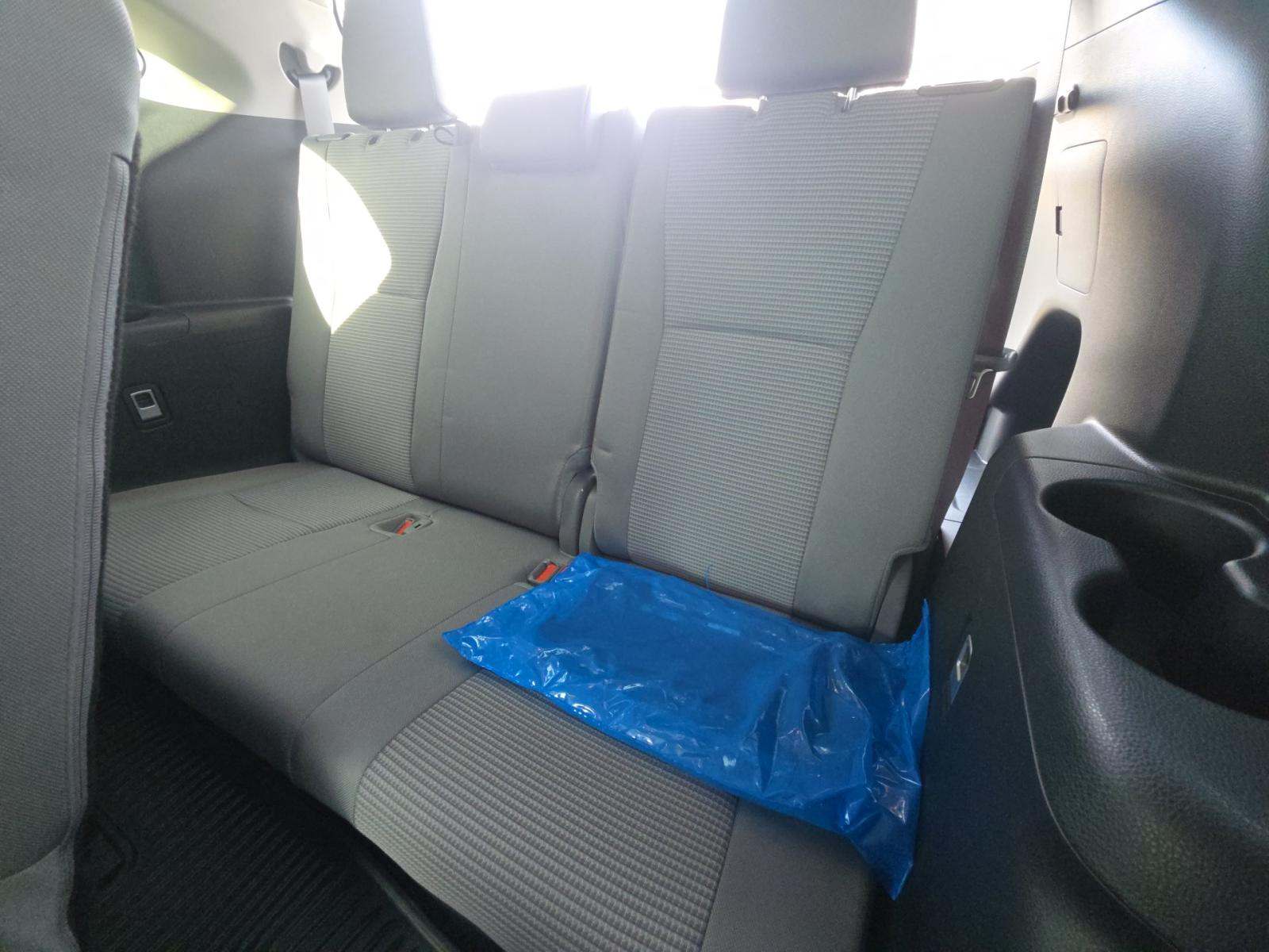 2024 Toyota Highlander LE FWD