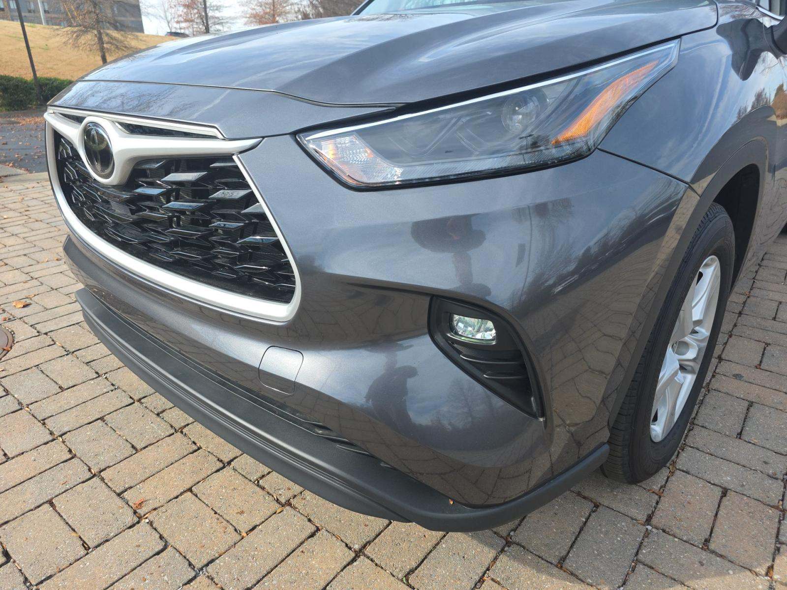 2024 Toyota Highlander LE FWD