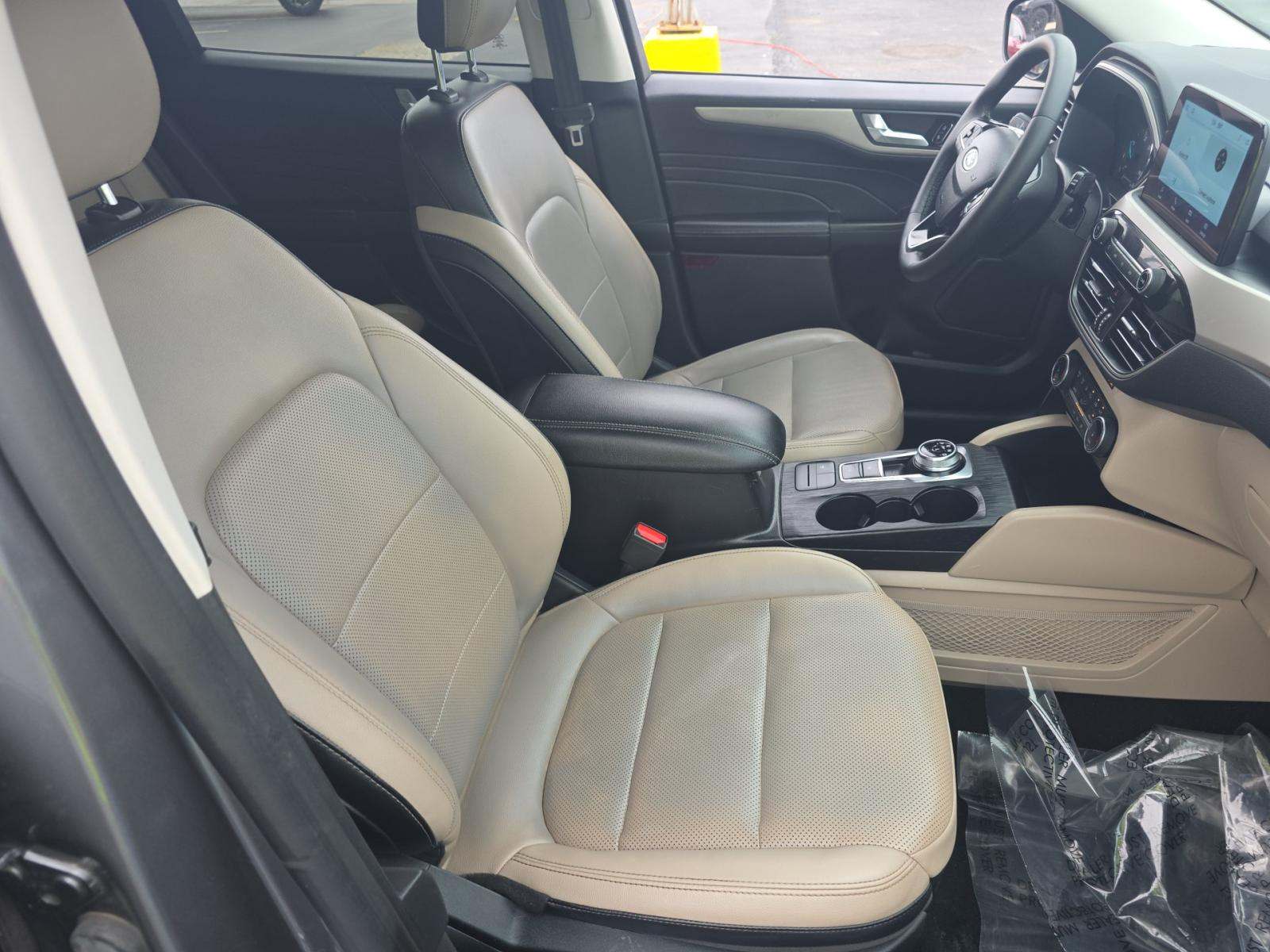 2022 Ford Escape Hybrid SEL AWD