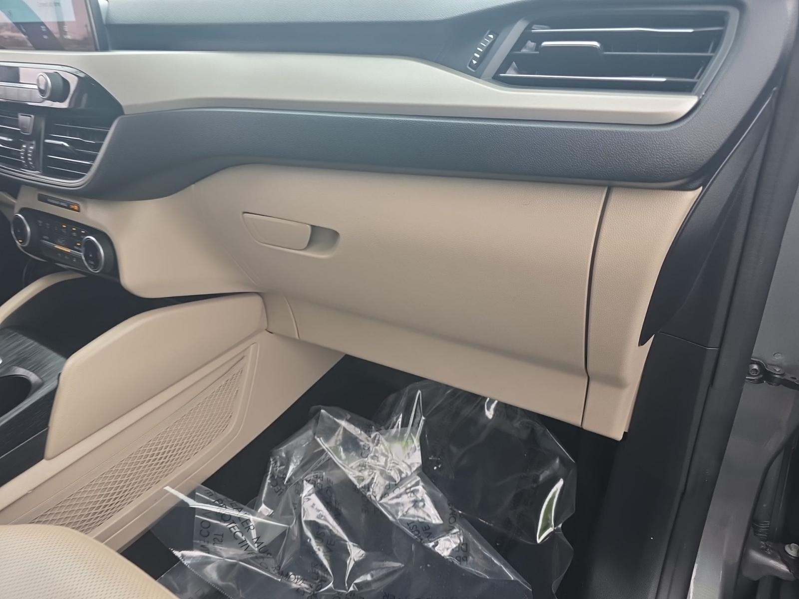 2022 Ford Escape Hybrid SEL AWD