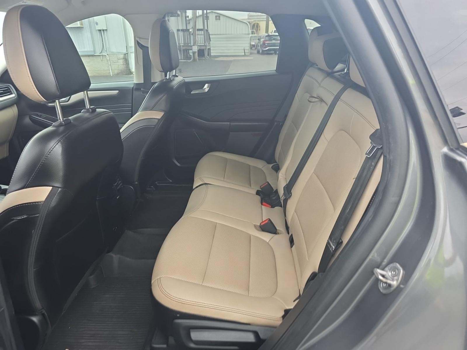 2022 Ford Escape Hybrid SEL AWD