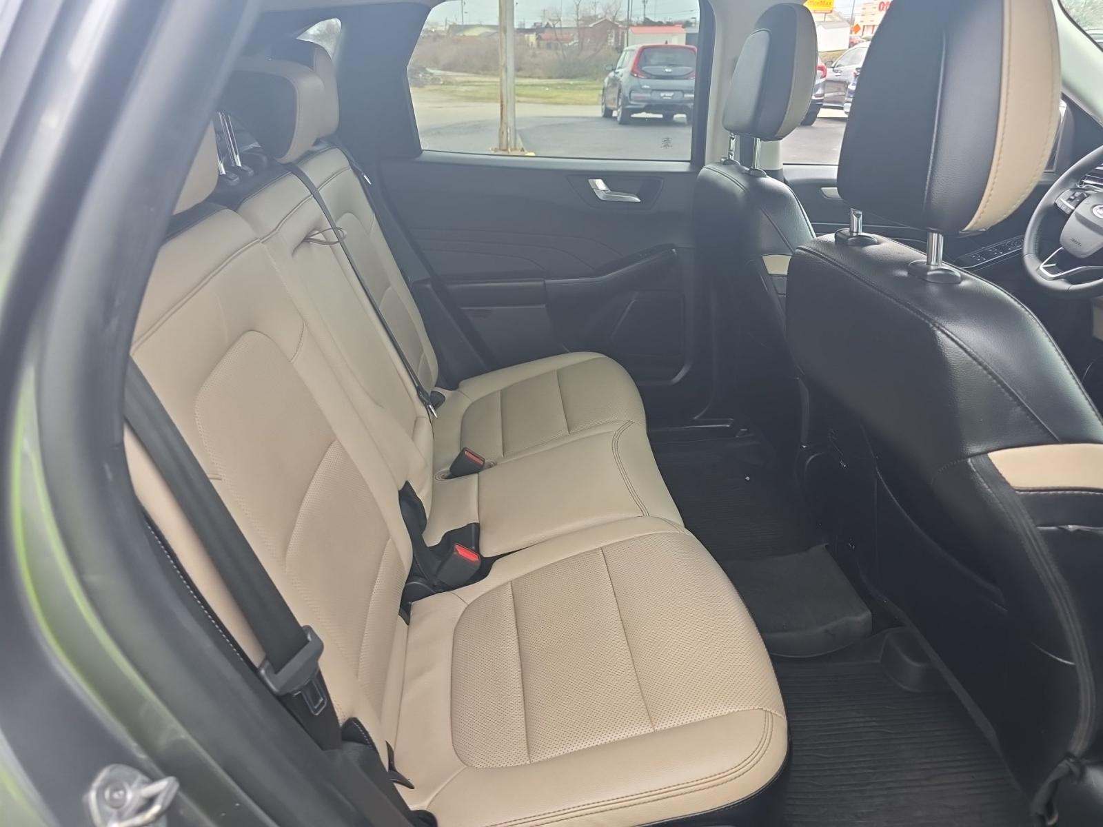 2022 Ford Escape Hybrid SEL AWD