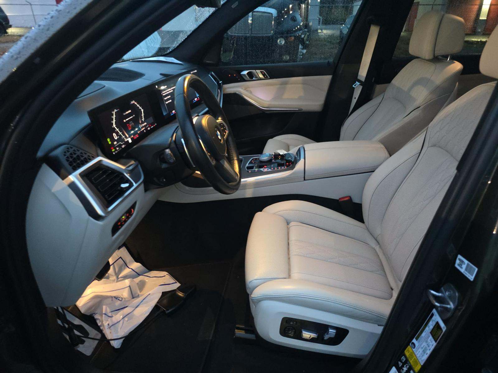 2023 BMW X7 xDrive40i AWD