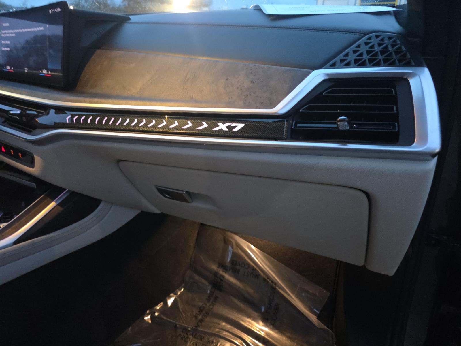 2023 BMW X7 xDrive40i AWD