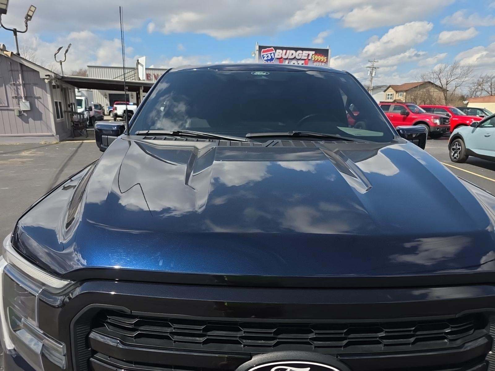 2024 Ford F-150 Hybrid Lariat AWD