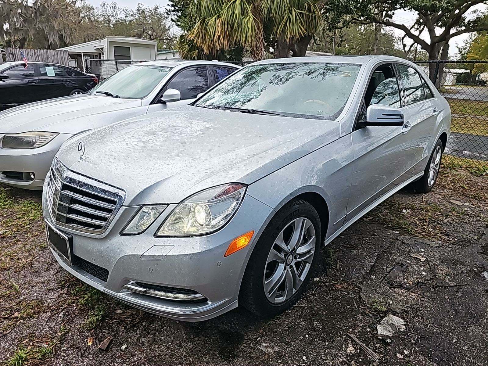Mercedes-Benz E 550 4MATIC Sedan снимка Mercedes-Benz E 550 4MATIC Sedan