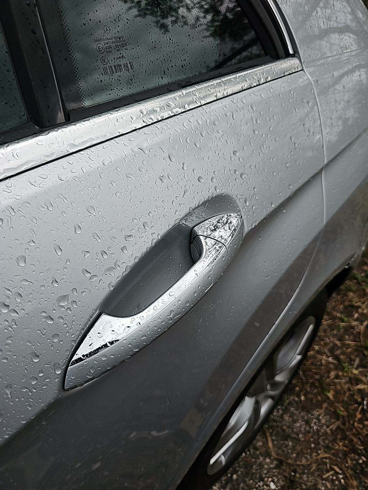 Mercedes-Benz E 550 4MATIC Sedan снимка Mercedes-Benz E 550 4MATIC Sedan