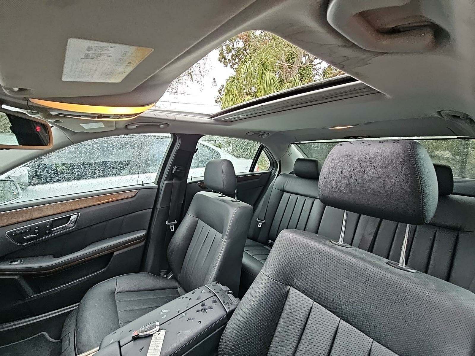 Mercedes-Benz E 550 4MATIC Sedan снимка Mercedes-Benz E 550 4MATIC Sedan
