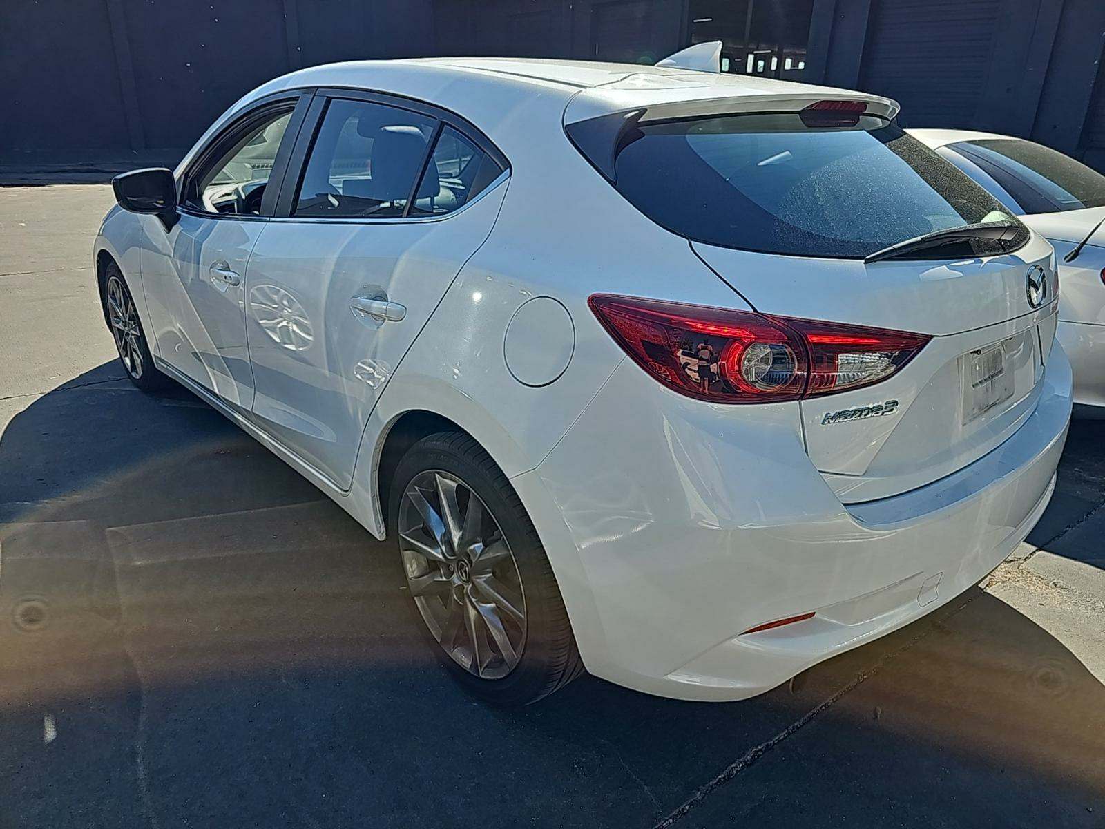 2018 MAZDA MAZDA3 Grand Touring FWD