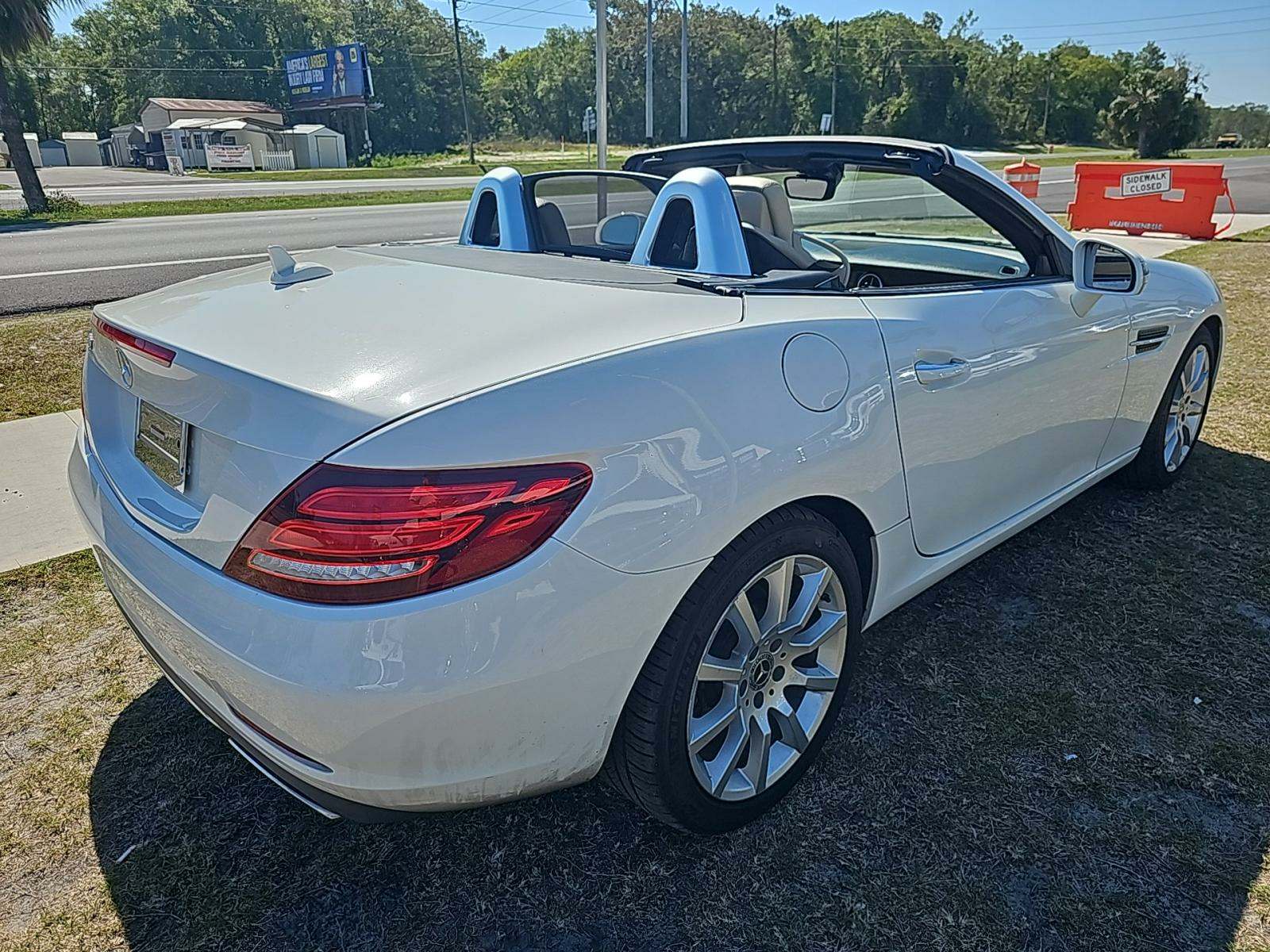 2018 Mercedes-Benz SLC SLC 300 RWD