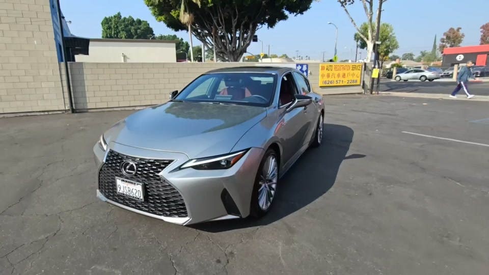 2023 Lexus IS 300