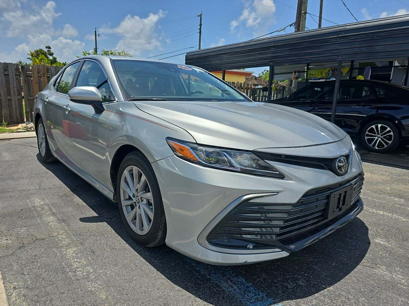 2022 Toyota Camry LE FWD