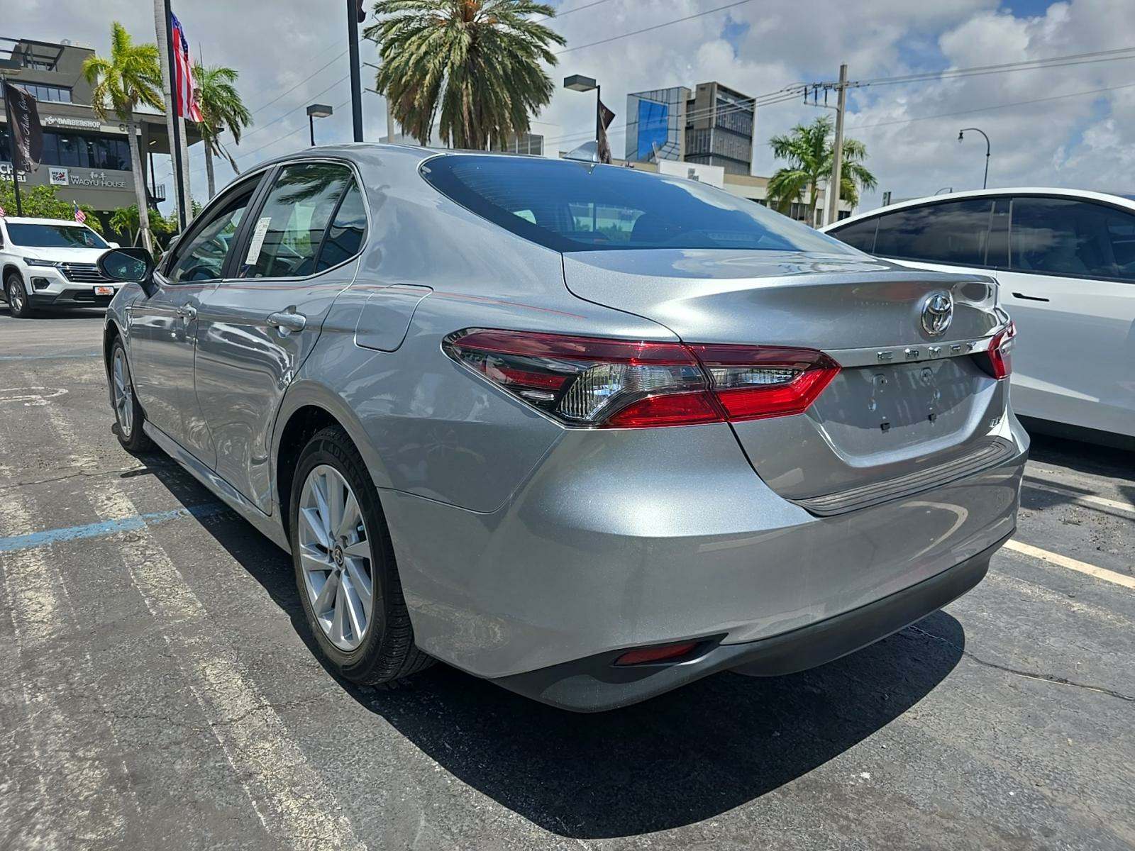 2022 Toyota Camry LE FWD